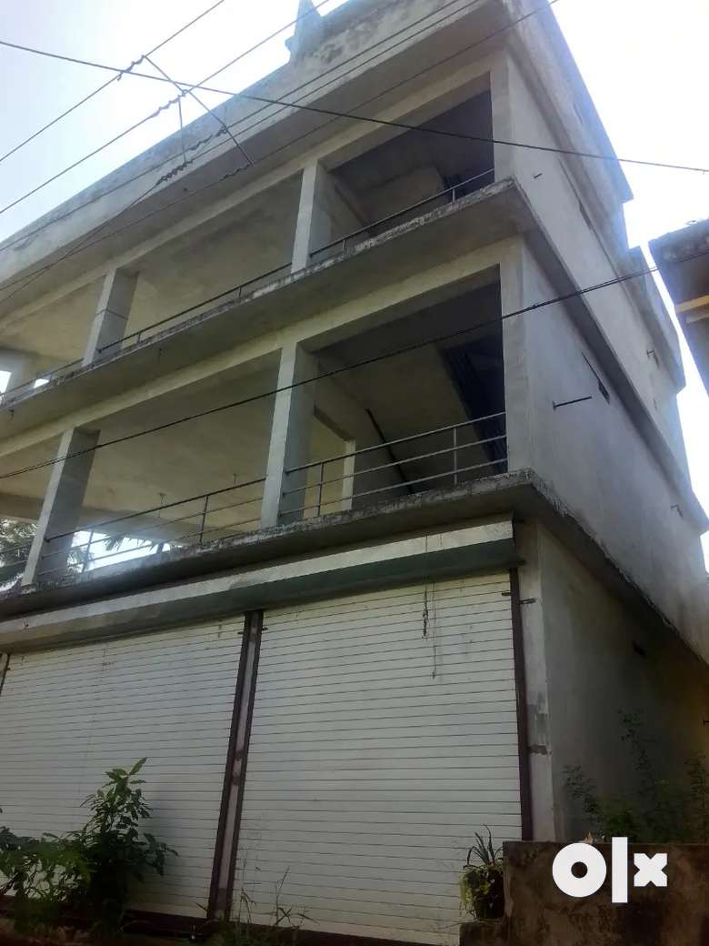 G+2 BUILDING FOR RENT IN MANKAVU BYPASS