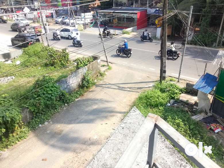 G+2 BUILDING FOR RENT IN MANKAVU BYPASS