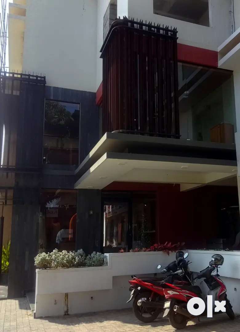 OFFICE SPACE FOR RENT IN WEST NADAKAVU